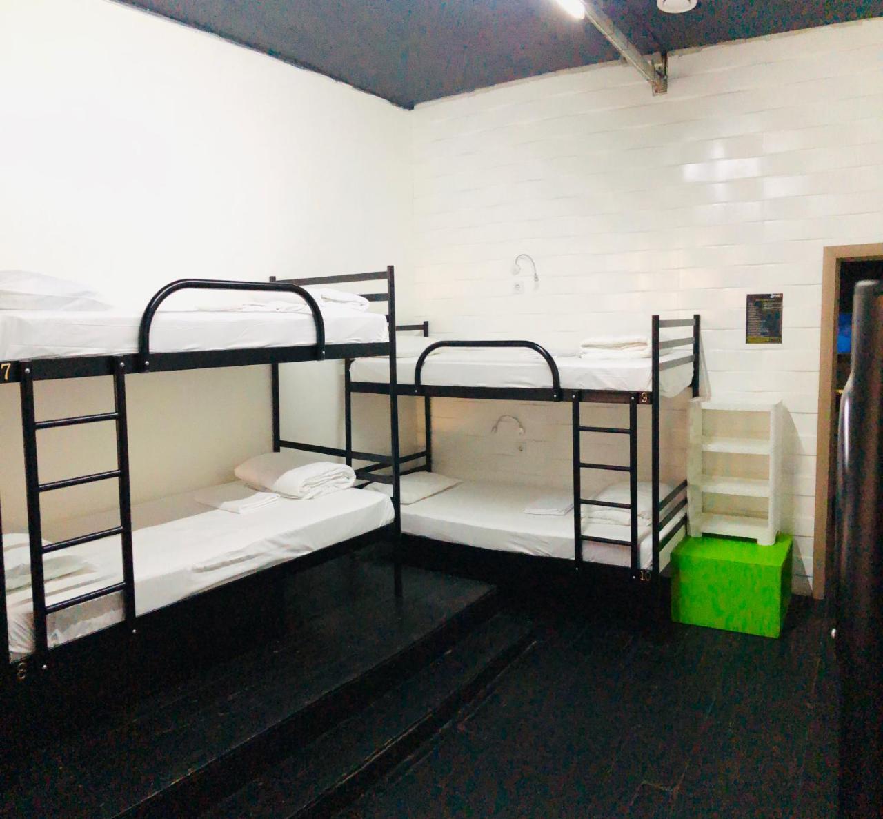 Zipper House Hostel Odessa