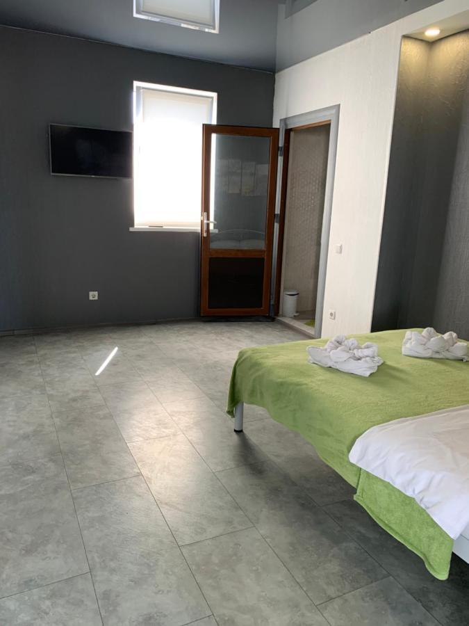 Zipper House Hostel *